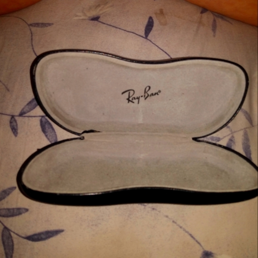 Ray ban (Case)